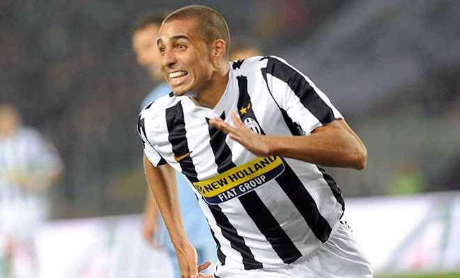 David Trezeguet là một số 9 cổ điển tài giỏi, độc đáo của lịch sử Juventus và đội tuyển Pháp.