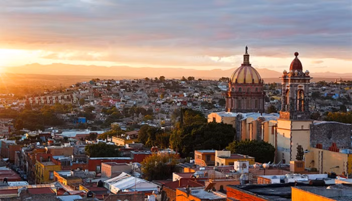 Tháng 7 - đến thăm Mexico. Tới đây, bạn sẽ được chiêm ngưỡng kiến trúc độc đáo ở San Miguel. Thành phố có rất nhiều nhà hàng ăn uống ngon bậc nhất thế giới.