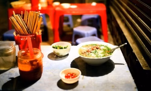 Phở - món ăn Hà Nội rất được du khách nước ngoài yêu thích. Ảnh: Jim Delicio/Getty Images/Flickr Open