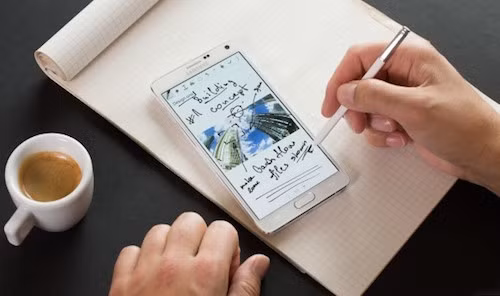 Galaxy Note 4 đã đoạt giải Điện thoại xuất sắc tại Tech Awards 2014 do Số Hóa tổ chức. Ảnh: PhoneAarena.