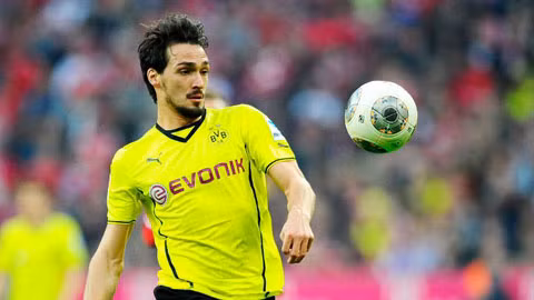 M.U sẵn sàng mua Hummels với giá 37,3 triệu bảng