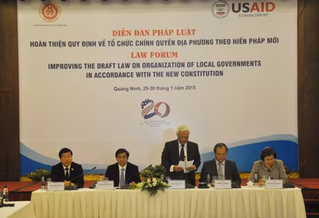 Đồng chí Uông Chu Lưu, Ủy viên T.Ư Đảng, Phó Chủ tịch Quốc hội phát biểu chào mừng diễn đàn.