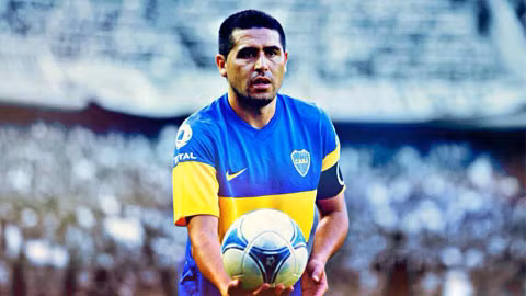 Riquelme sẽ không còn tung hoành trên sân cỏ