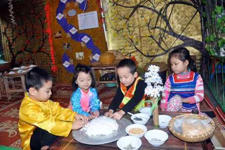 Tập làm bánh dầy