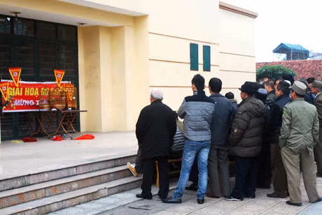Giải “Họa mi chiến mừng xuân 2012” thu hút nhiều người tham gia và cổ vũ