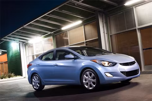 Hyundai Elantra 2012 - "Xe Bắc Mỹ của năm".