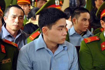 Suốt quá trình xử án, Lê Văn Luyện bình thản như thể dự phiên xử ai đó