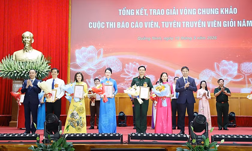 Những "chú ong thợ" của thành phố Quảng Ninh
