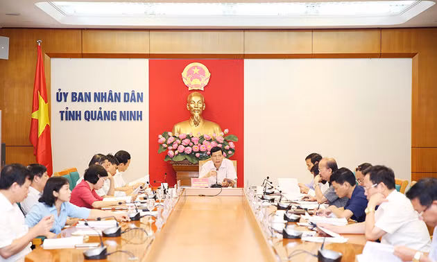 Ưu tiên quan tâm, hỗ trợ nhân dân bị ảnh hưởng do mưa lũ cả về đời sống và sản xuất