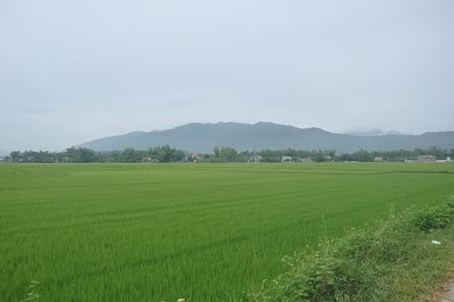 Về miền đất Quảng anh hùng