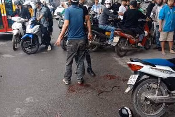 Đối tượng gây án ngay sau đó bị công an không chế