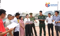 Kiểm tra các điều kiện chuẩn bị chương trình nghệ thuật mừng thành phố Quảng Ninh