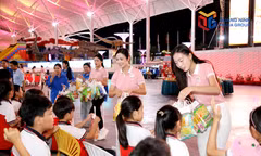 53 thí sinh Hoa hậu Việt Nam 2026 vui Trung thu cùng thiếu nhi Vân Đồn