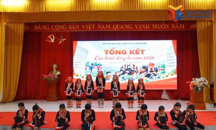 Các lớp dạy thêu và hát Pả DUng đã tạo môi trường để thanh thiếu nhi được trực tiếp tiếp cận, thực hành và thêm yêu những giá trị văn hóa của dân tộc mình