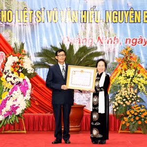 Bản tin thời sự Radio Quảng Ninh 24h, ngày 24/12