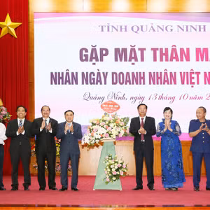 Bản tin thời sự Radio Quảng Ninh 24 giờ, ngày 13/10