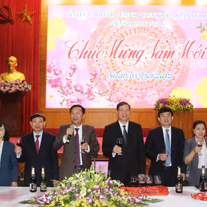 Bản tin thời sự Radio Quảng Ninh 24 giờ, ngày 11/2