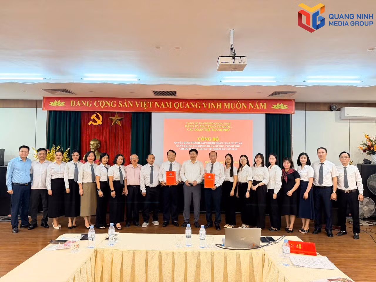 bqn_tr_cong-bo.jpg