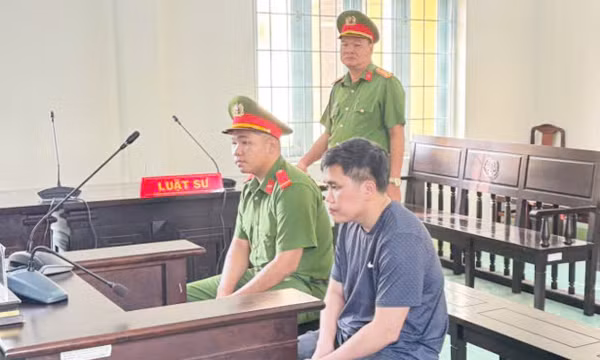 Tài xế xe tải gây tai nạn khiến nữ sinh ở Vĩnh Long tử vong lãnh 30 tháng tù