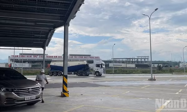 Sẵn sàng đưa vào vận hành 28 trạm dừng nghỉ trên tuyến cao tốc bắc-nam phía đông dịp Quốc khánh 2/9
