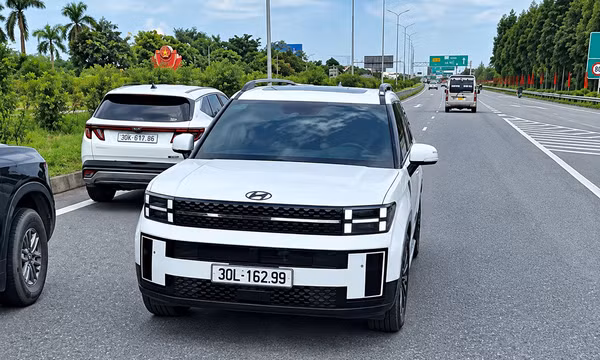 Ô tô đi ngược chiều trên Quốc lộ 1, tài xế bị phạt 19 triệu đồng