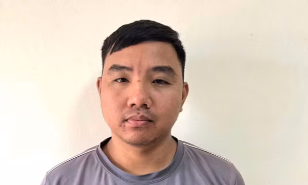 Khởi tố tài xế taxi buồn ngủ tông đôi nam nữ rồi bỏ trốn