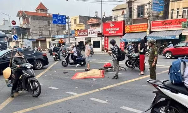 Nữ sinh lớp 11 tử vong thương tâm sau va chạm với xe tải
