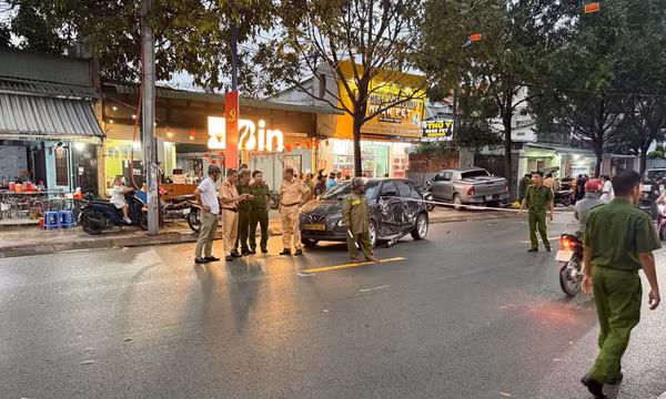 Xe bán tải mất lái tông 3 phương tiện, 1 người tử vong