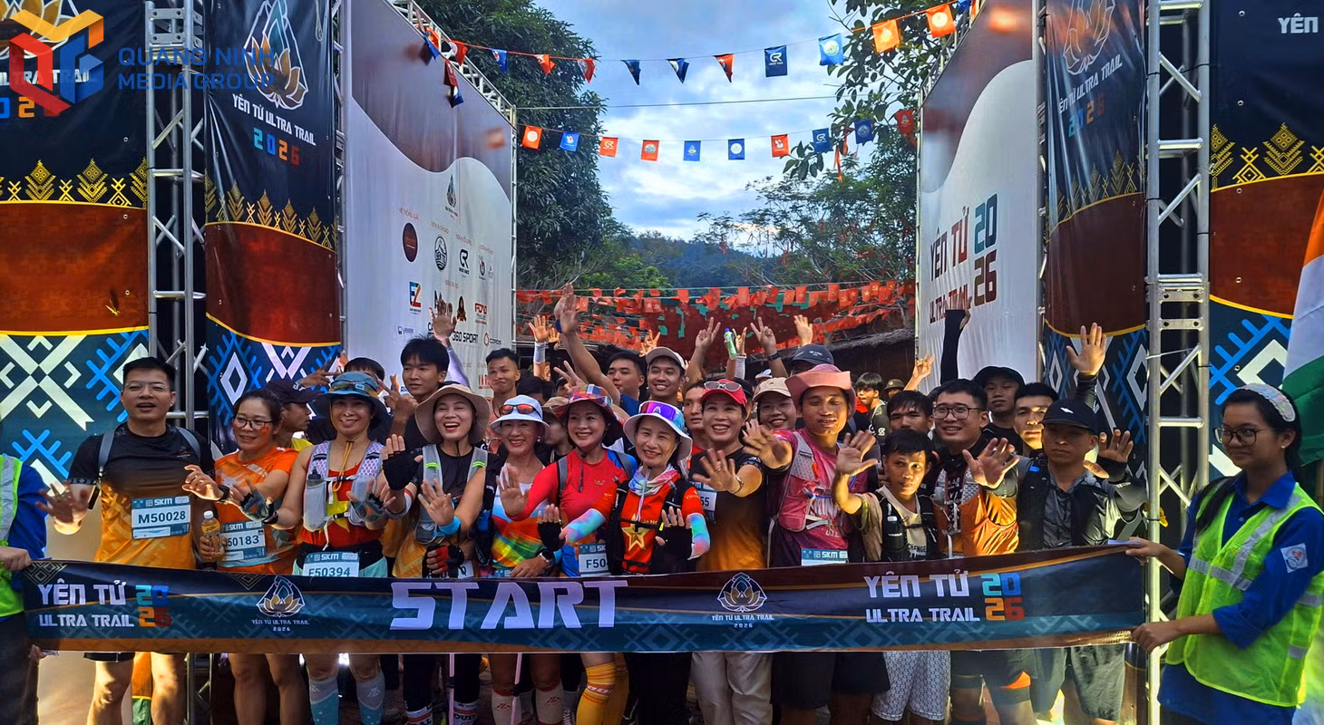 Ngay từ sáng sớm ngày 6/9, hàng trăm VĐV đã tập trung tại sân đình Làng Nương, sẵn sàng cho các cự ly 15 và 5km, hai cự ly cuối của giải và thu hút đông đảo VĐV tham gia nhất.