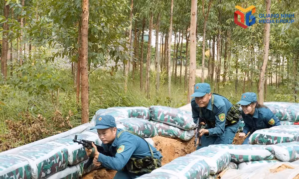 Lực lượng dân quân phường An Sinh tích cực luyện tập phương án chiến đấu để đảm bảo tốt cho diễn tập chiến đấu trong khu vực phòng thủ thành phố.