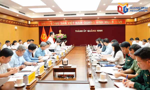 Thúc đẩy phát triển kinh tế - xã hội gắn với quốc phòng, an ninh khu vực biên giới