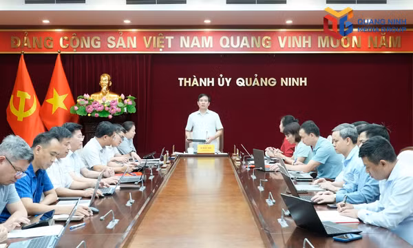 Tập trung cao độ hoàn thành mục tiêu xử lý các điểm nghẽn về chuyển đổi số