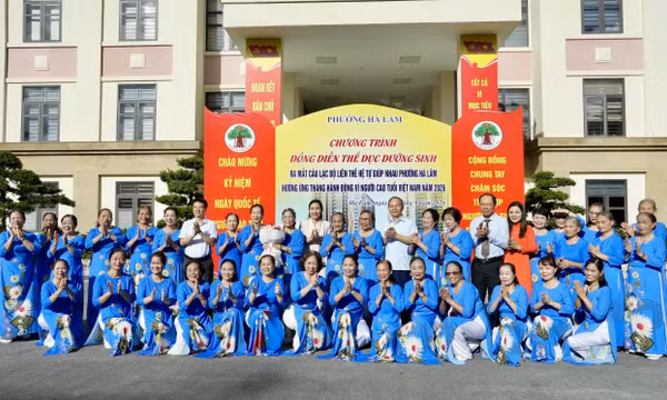 Phường Hà Lầm ra mắt Câu lạc bộ Liên thế hệ tự giúp nhau phường Hà Lầm 