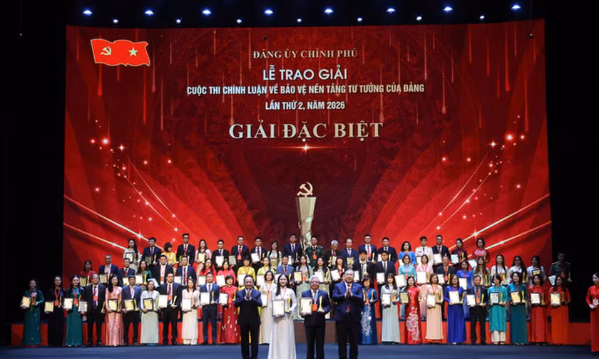 Nghị quyết của Bộ Chính trị về Chiến lược công tác tư tưởng trong bối cảnh mới