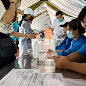 NỐI DÀI NHỮNG CÁNH TAY PHÒNG DỊCH