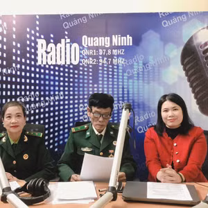 Hát mãi khúc quân hành