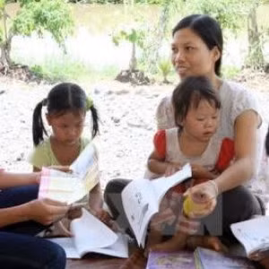 Phát huy vai trò " cầu nối" của cộng tác viên dân số