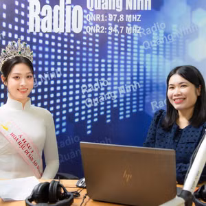  Á hậu 1 Đỗ Thu Hiền - niềm đam mê bất tận với Áo dài