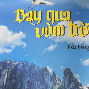 BAY QUA VÒM TRỜI 14
