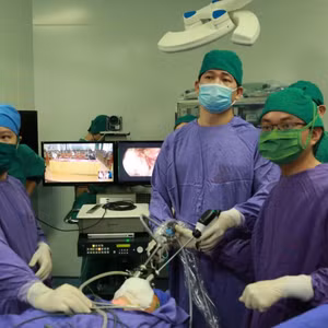 Những tấm gương sáng ngời y đức