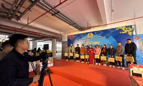 Tết sum vầy - Xuân chia sẻ