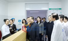 Bí thư Tỉnh ủy Quản Minh Cường đến thăm, động viên đội ngũ y, bác sĩ của Bệnh viện Việt Nam – Thụy Điển Uông Bí, tháng 1-2026