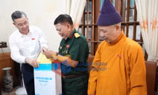 Đoàn ĐBQH tỉnh thăm và tặng quà người có công nhân dịp kỷ niệm 79 năm Ngày Thương binh - Liệt sĩ, tháng 7-2026