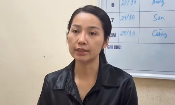 Lê Kim Anh tại cơ quan công an. (Ảnh: CACC)