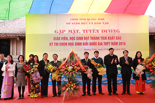Bản tin thời sự Radio Quảng Ninh 24h, ngày 18/2