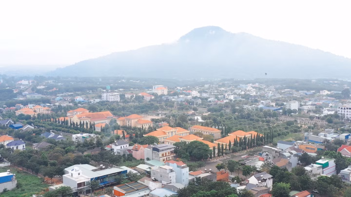 Mua nha truoc 30 tuoi o TP.HCM, Ha Noi, giac mo co xa voi? hinh anh 1