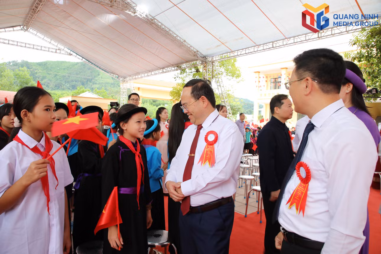 bqn_tr_59-bt-tro-chuyen.jpg