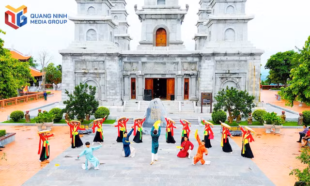 Trải nghiệm sắc màu văn hóa Hồng Gai
