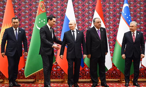 Putin cam kết tăng cường quan hệ với các nước thành viên CIS