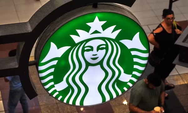 Starbucks bị kiện vì ghi nhãn 8 loại đồ uống protein là “không đường”